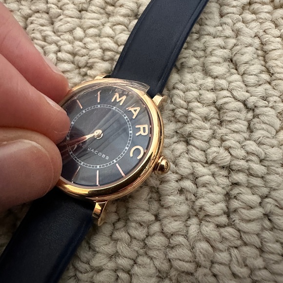 Marc Jacobs Watch NWT - Picture 3 of 8